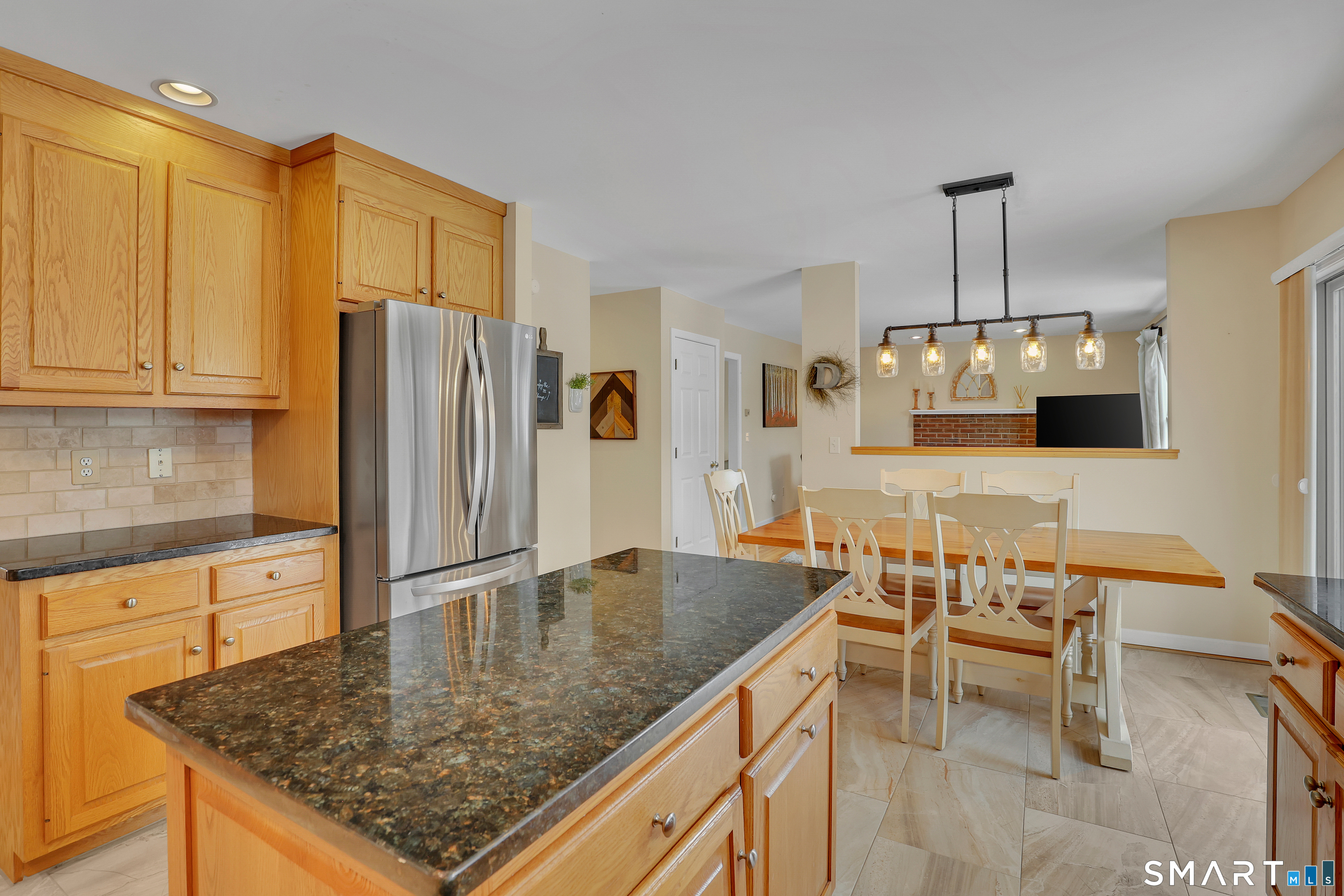 72 Willowbrook Road Cromwell, CT 06416 - Photo 11 of 34