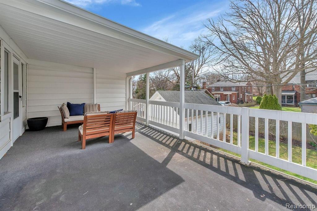 1317 Bishop Road Grosse Pointe Park, MI 48230 - Photo 27 of 42