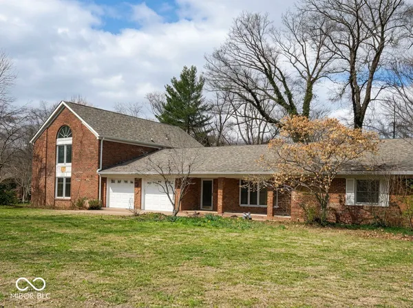$219,900 | 1504 Franklin Drive, Vincennes, IN 47591