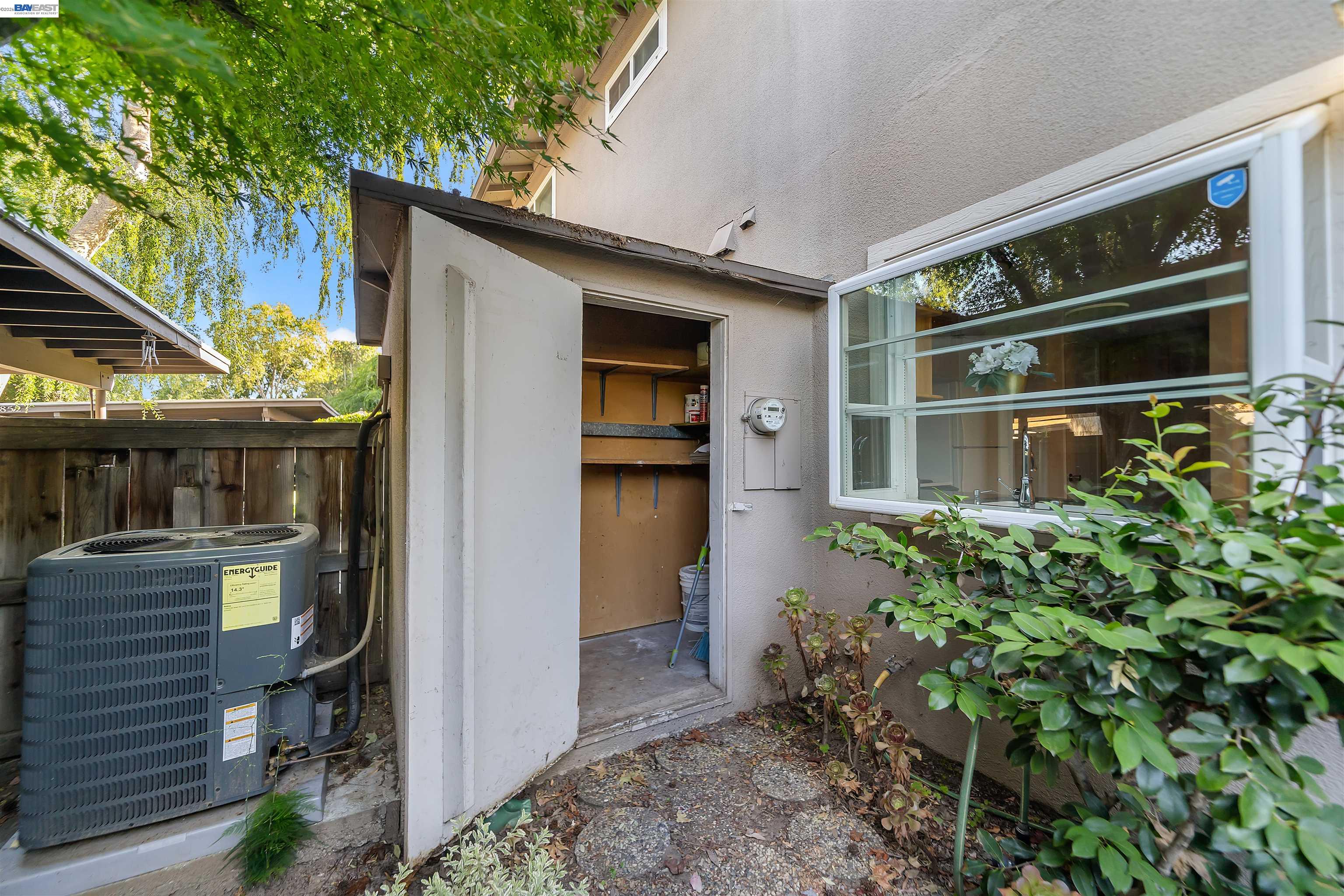 8848 La Riviera Drive, Unit B Sacramento, CA 95826 - Photo 23 of 27
