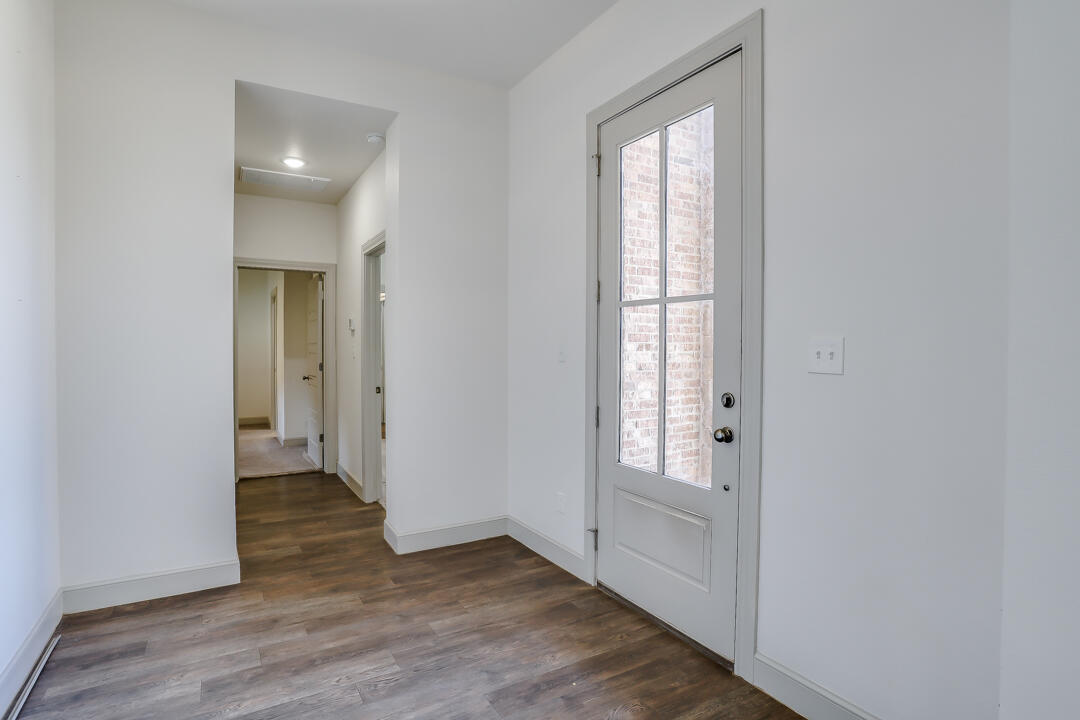 10909 Vinton Avenue Lubbock, TX 79424 - Photo 12 of 19 10909-117