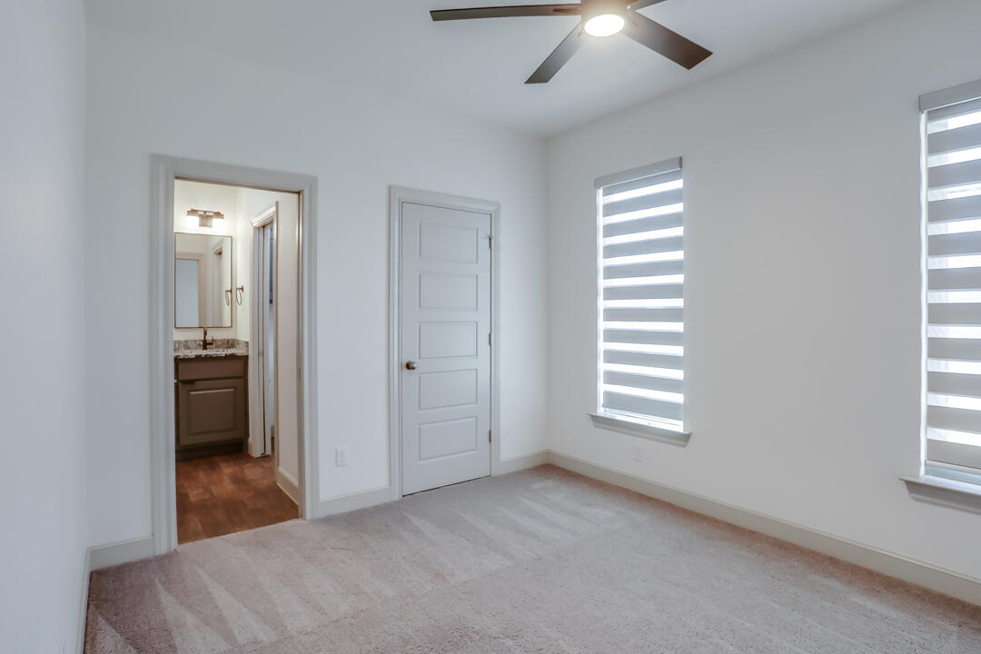 10909 Vinton Avenue Lubbock, TX 79424 - Photo 13 of 19 10909-118