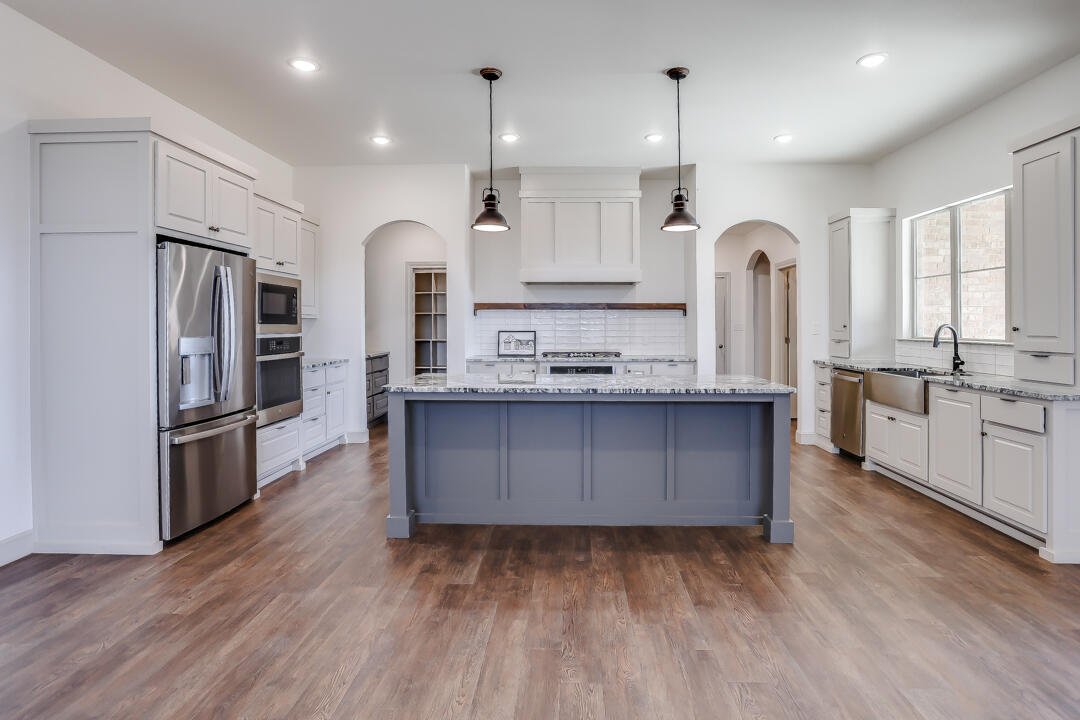 10909 Vinton Avenue Lubbock, TX 79424 - Photo 2 of 19 10909-105