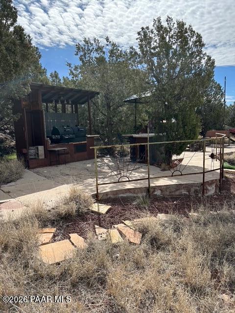 2373 Roberts Road Ash Fork, AZ 86320 - Photo 22 of 41 Outdoor Kitchen Patio