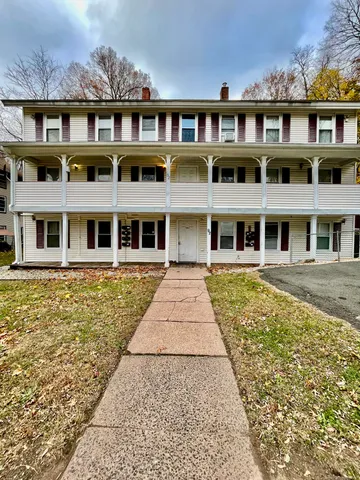 $2,100 | 92 West Main Street, Unit 4, Vernon, CT 06066