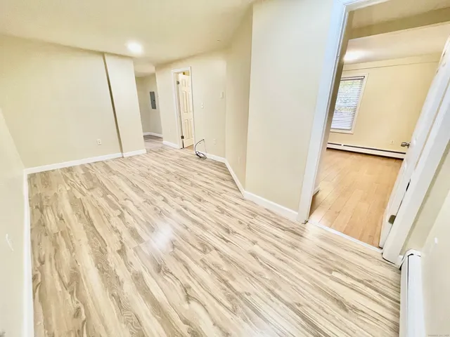 $2,100 | 92 West Main Street, Unit 4, Vernon, CT 06066