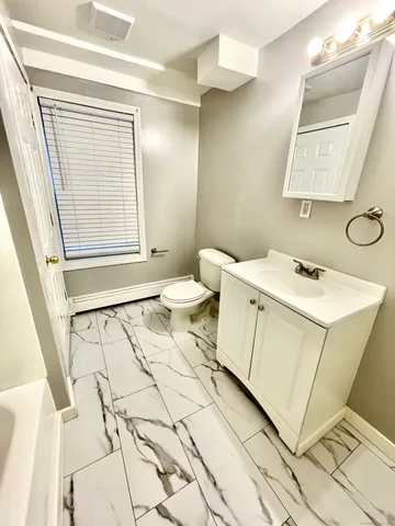 $2,100 | 92 West Main Street, Unit 4, Vernon, CT 06066