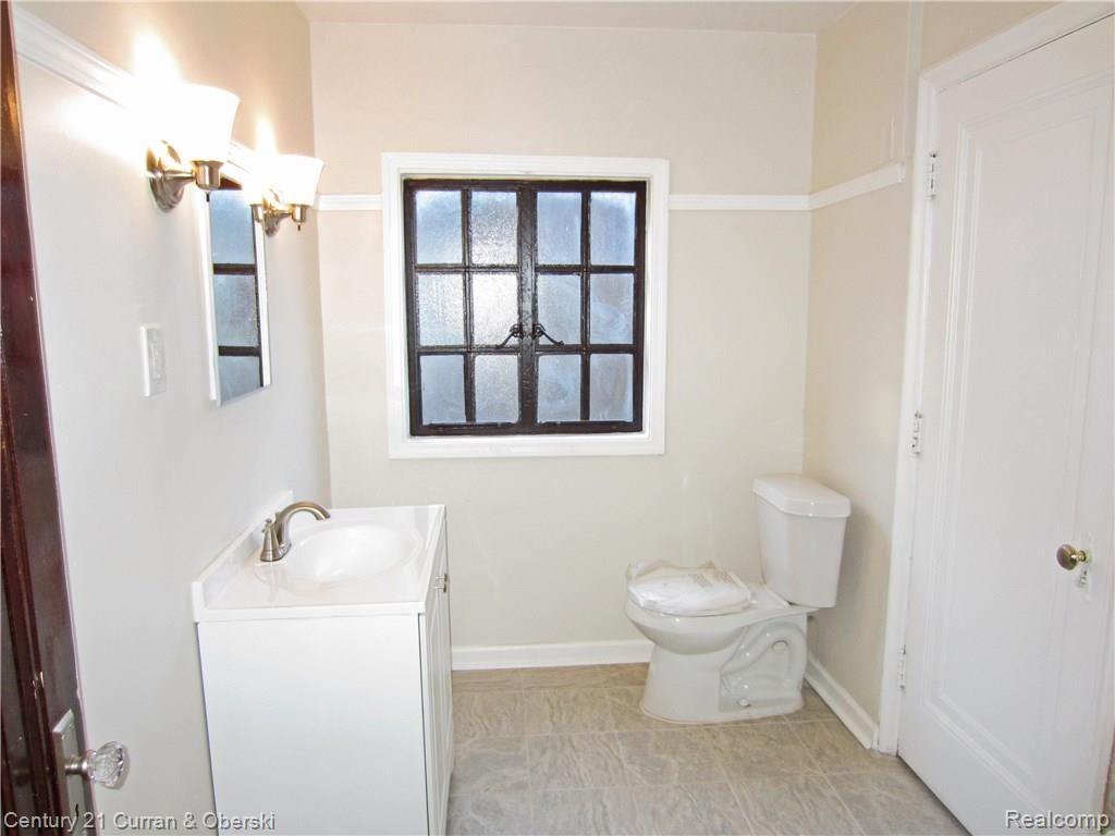 19218 Berkeley Road Detroit, MI 48221 - Photo 10 of 32 Gallery Image 10