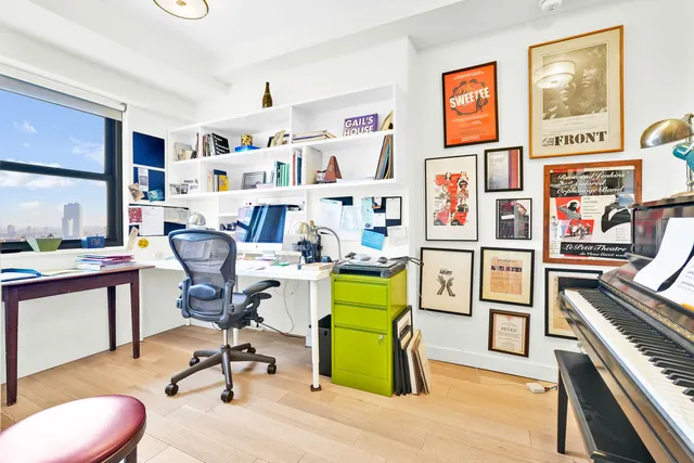 $3,000,000 | 268 East Broadway, Unit A1706 | Lower East Side