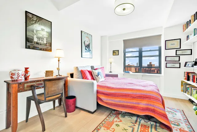 $3,000,000 | 268 East Broadway, Unit A1706 | Lower East Side