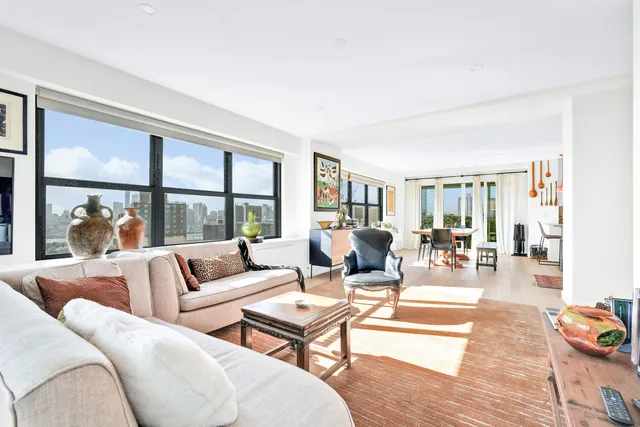 $3,000,000 | 268 East Broadway, Unit A1706 | Lower East Side