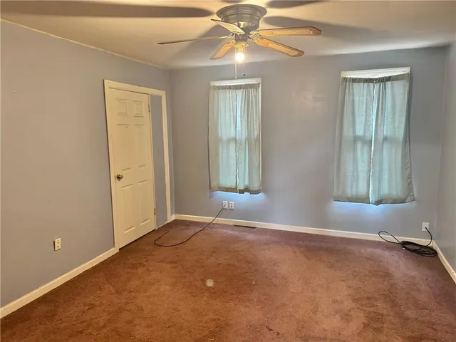 $74,900 | 2815 Washington Avenue, Parsons, KS 67357