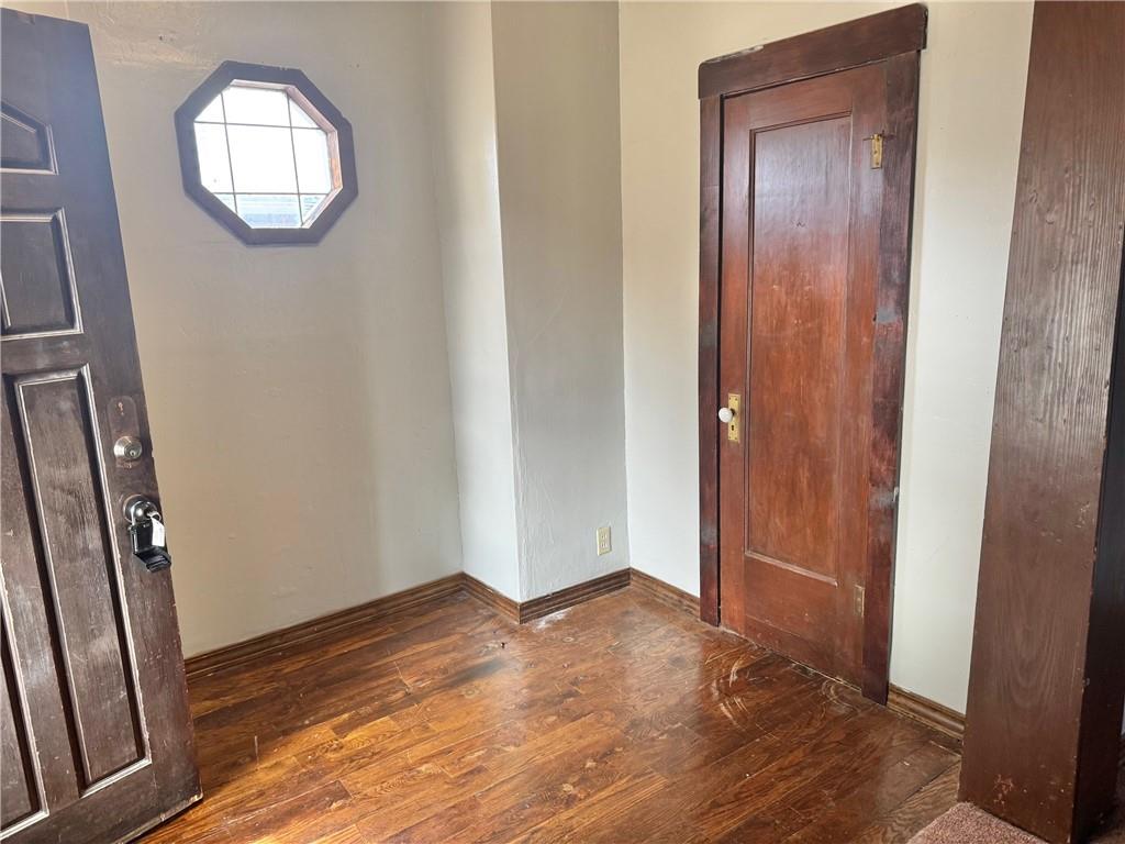 2815 Washington Avenue Parsons, KS 67357 - Photo 4 of 22