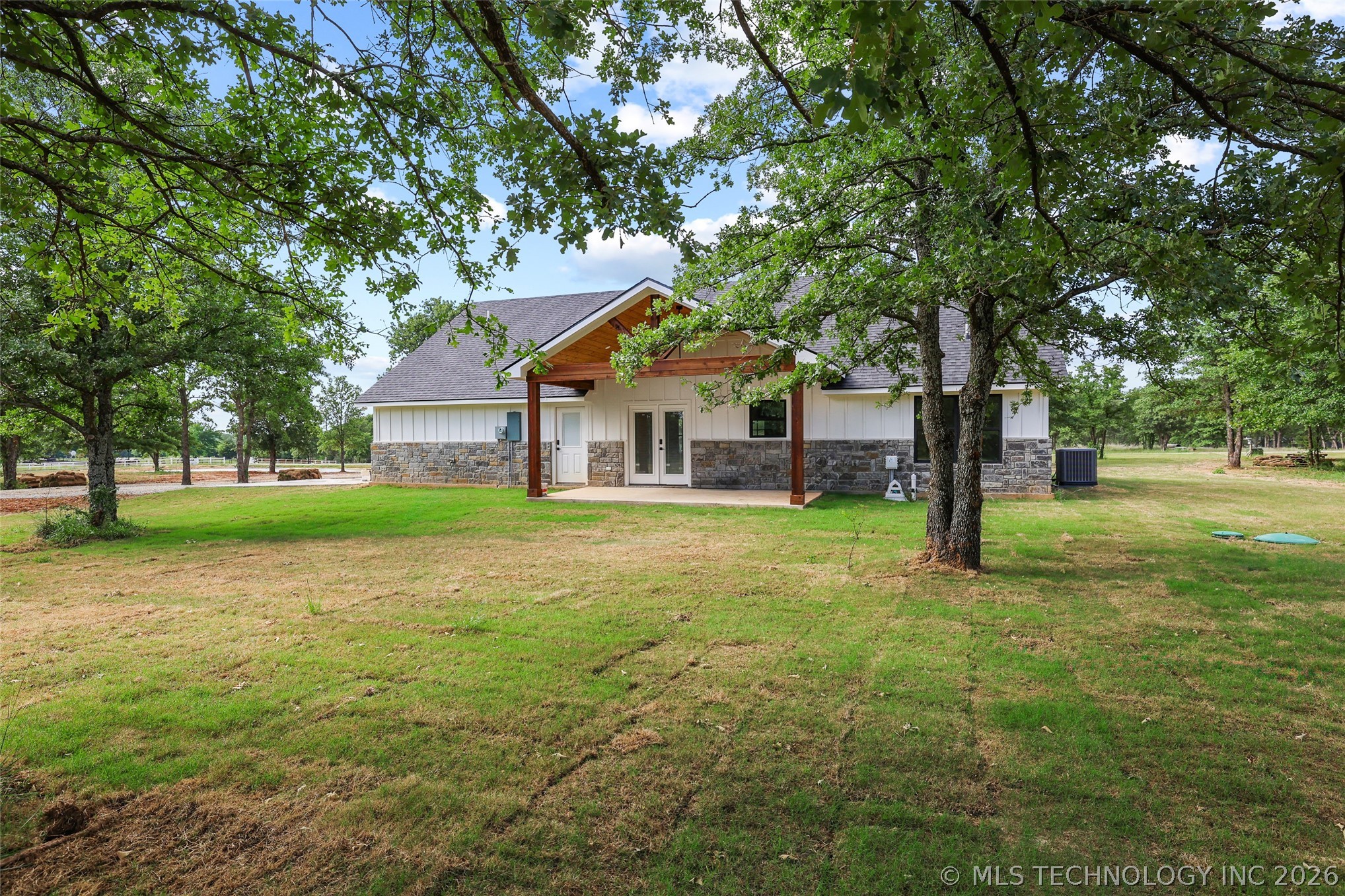 6915 Sims Road Colbert, OK 74733 - Photo 3 of 26 Gallery Image 3