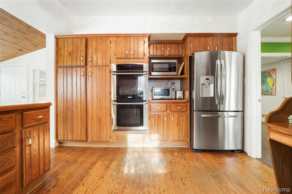 2052 South Dye Road Flint, MI 48532 - Photo 8 of 26