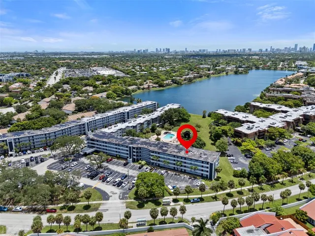 $255,000 | 441 Northeast 195th Street, Unit 302, Miami, FL 33179