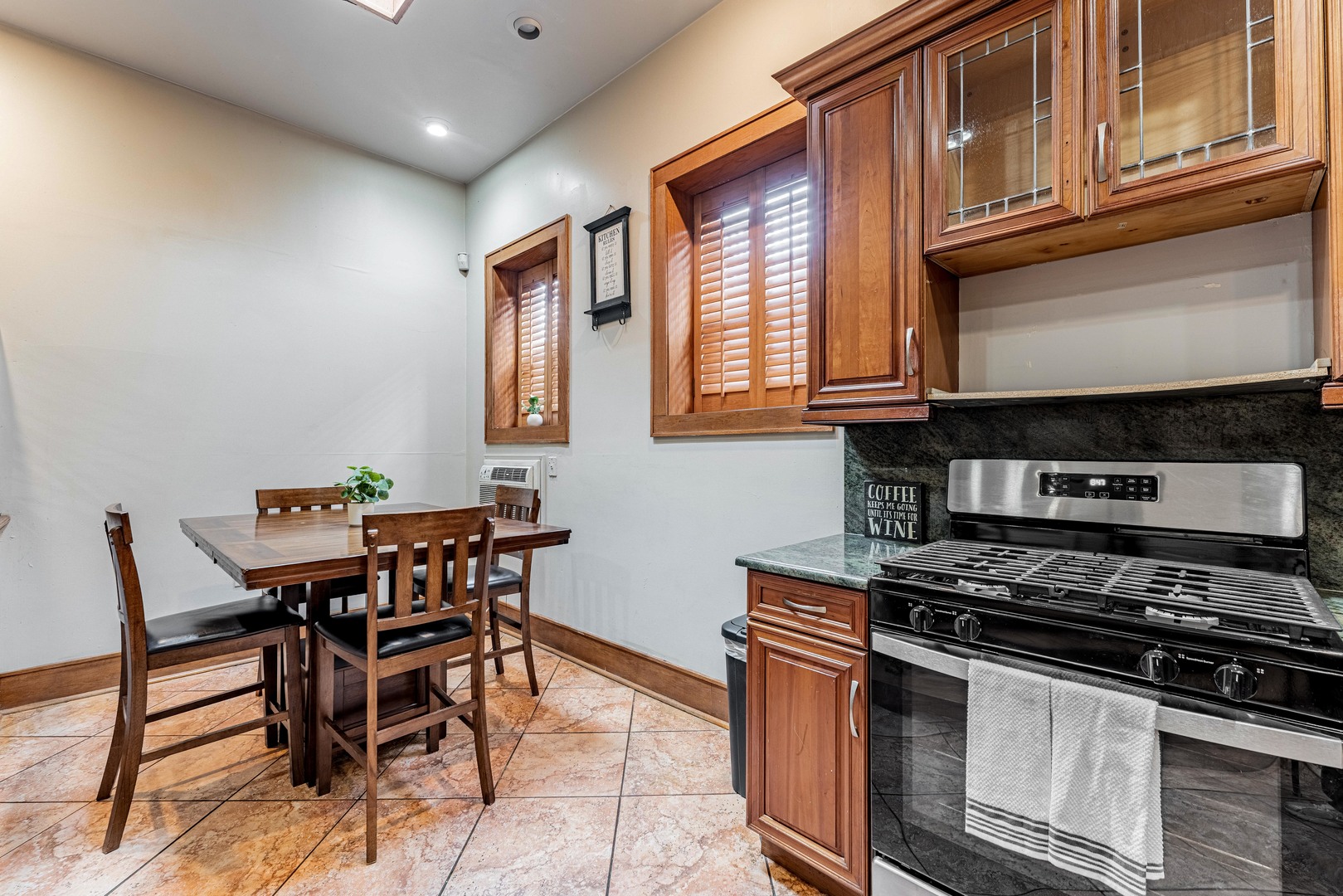 441 East 42nd Street Chicago, IL 60653 - Photo 16 of 48