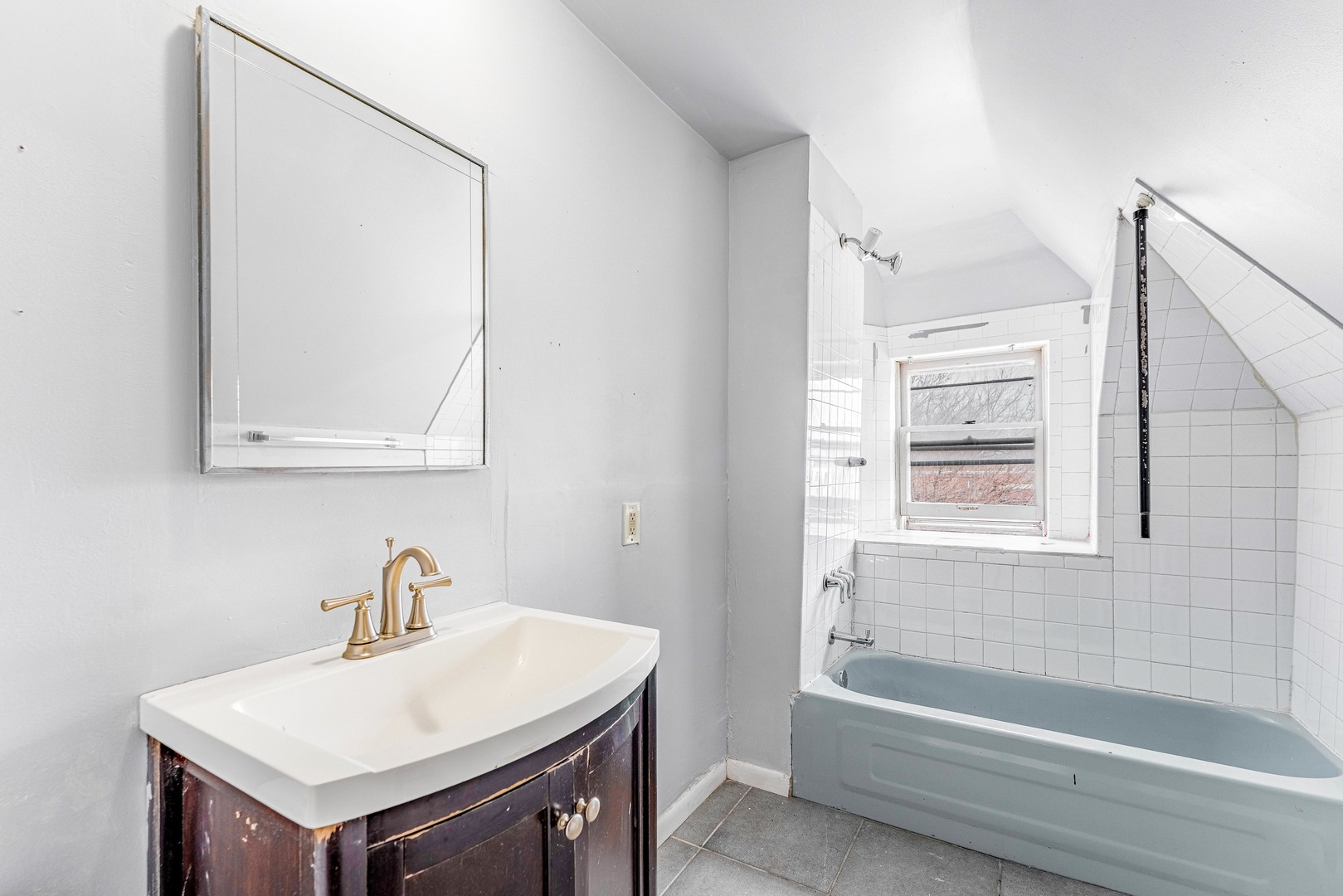 441 East 42nd Street Chicago, IL 60653 - Photo 42 of 48