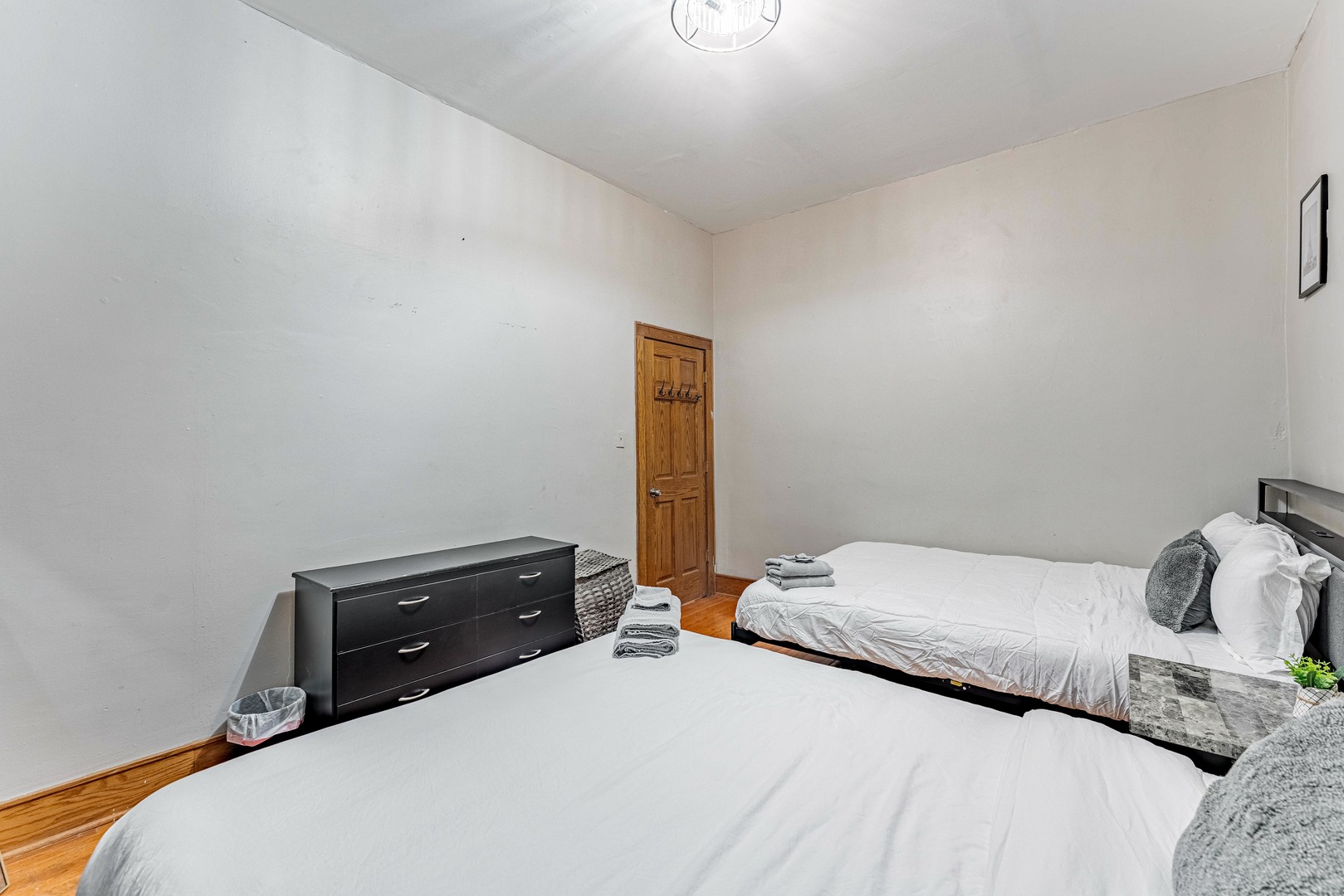 441 East 42nd Street Chicago, IL 60653 - Photo 10 of 48
