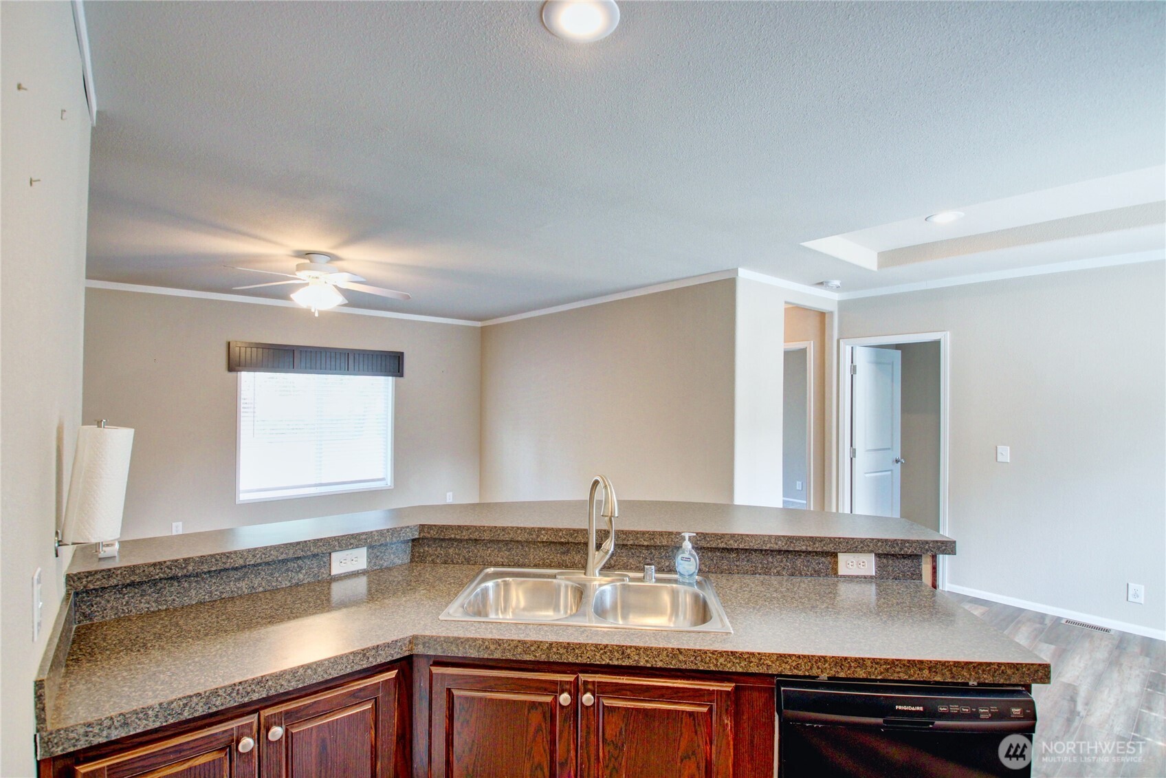 24892 Minkler Road, Unit 20 Sedro-Woolley, WA 98284 - Photo 10 of 21 Gallery Image 10