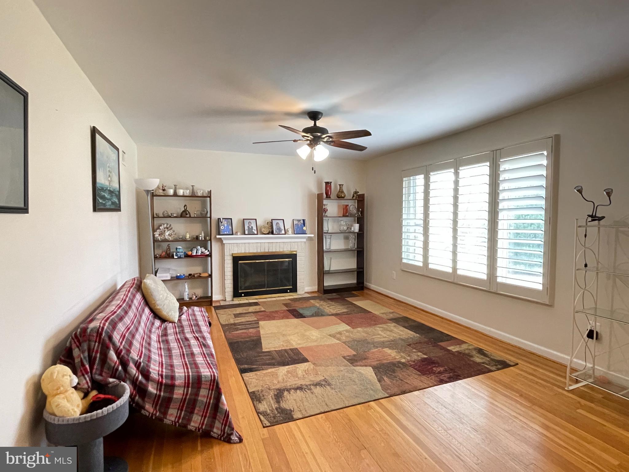 2211 Mark Court Silver Spring, MD 20910 - Photo 5 of 8 Gallery Image 5