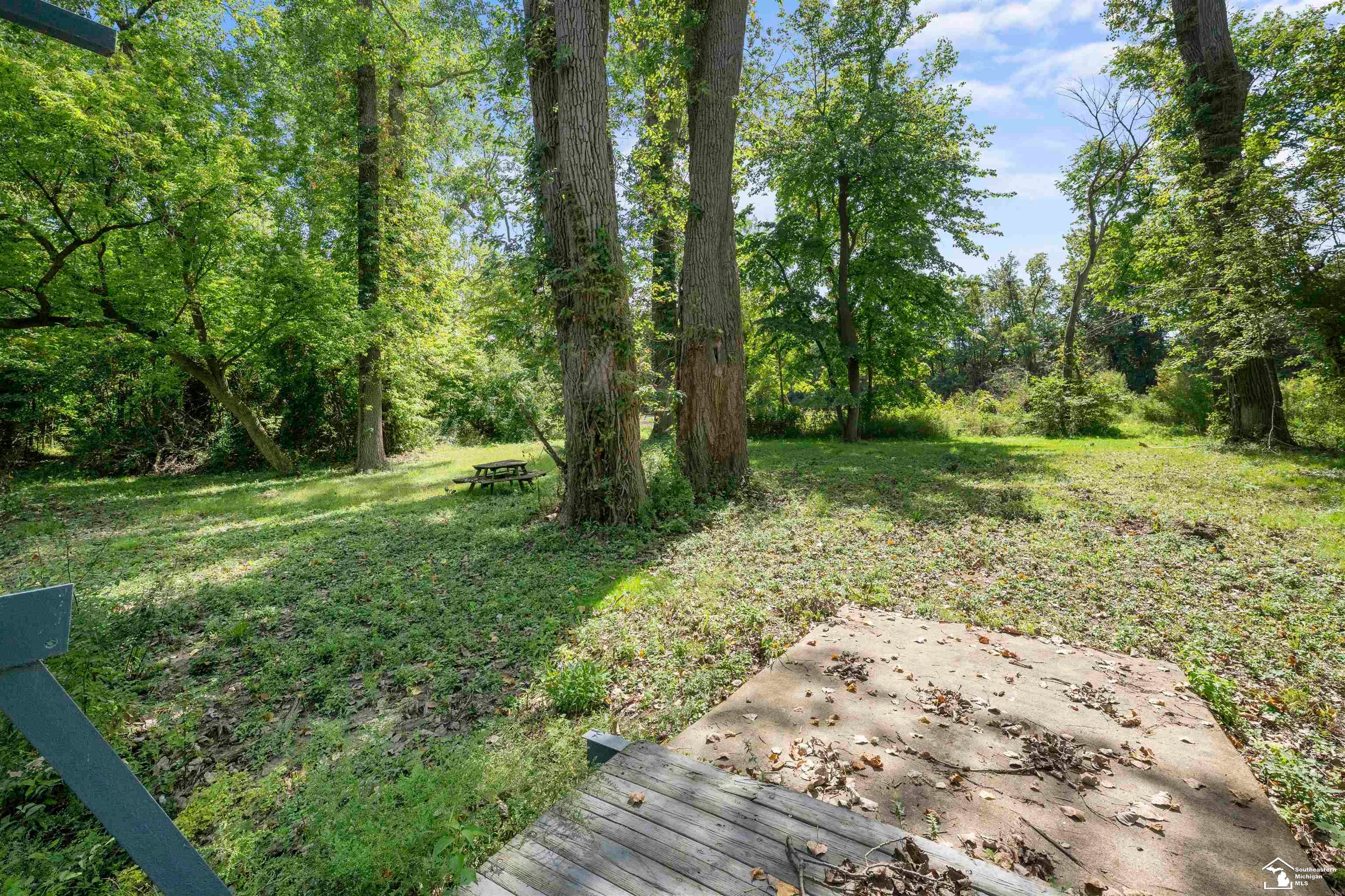 7977 North Custer Road Monroe, MI 48162 - Photo 9 of 37 Gallery Image 9
