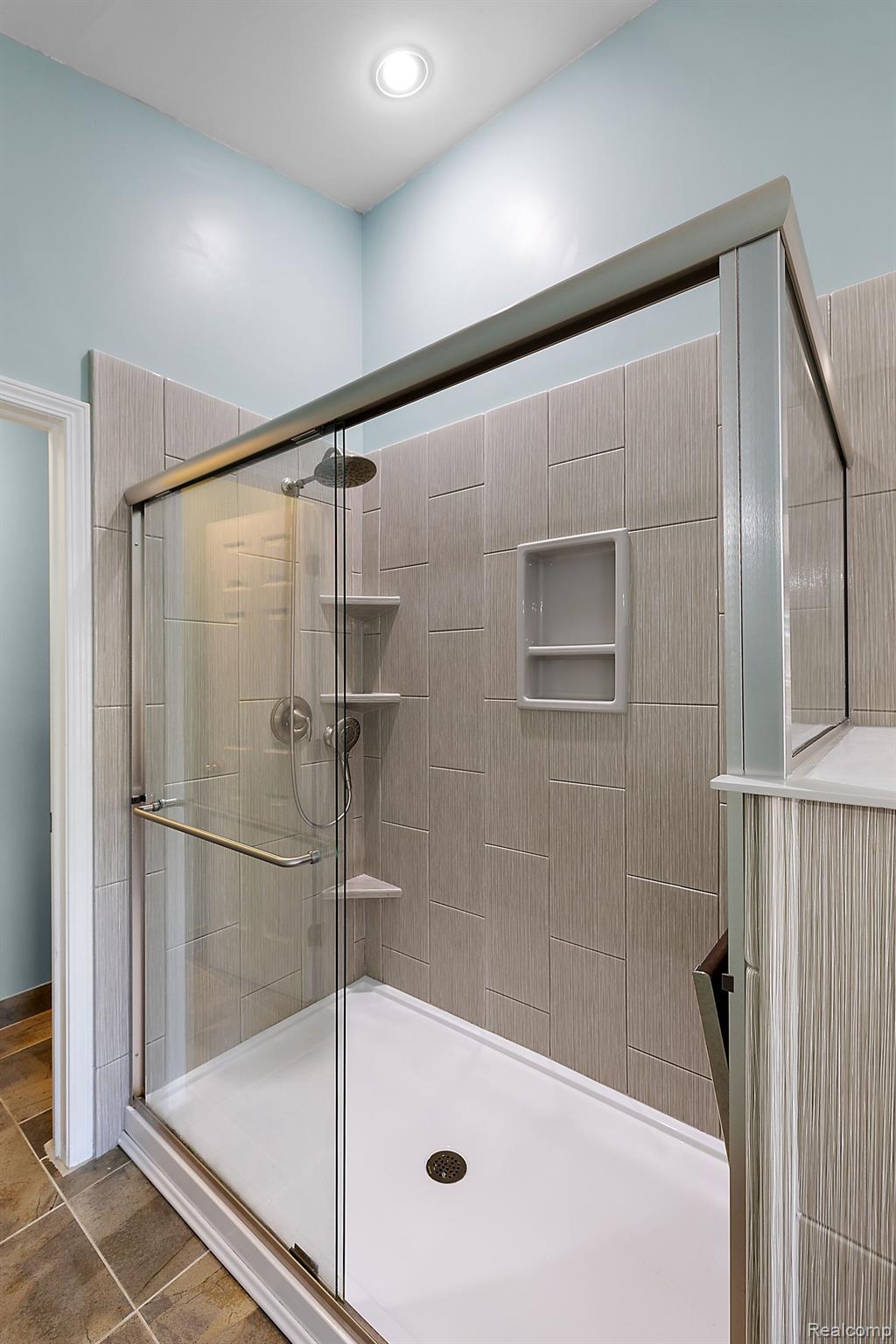 1432 Sandy Ridge Drive Rochester, MI 48306 - Photo 29 of 49 Gallery Image 29