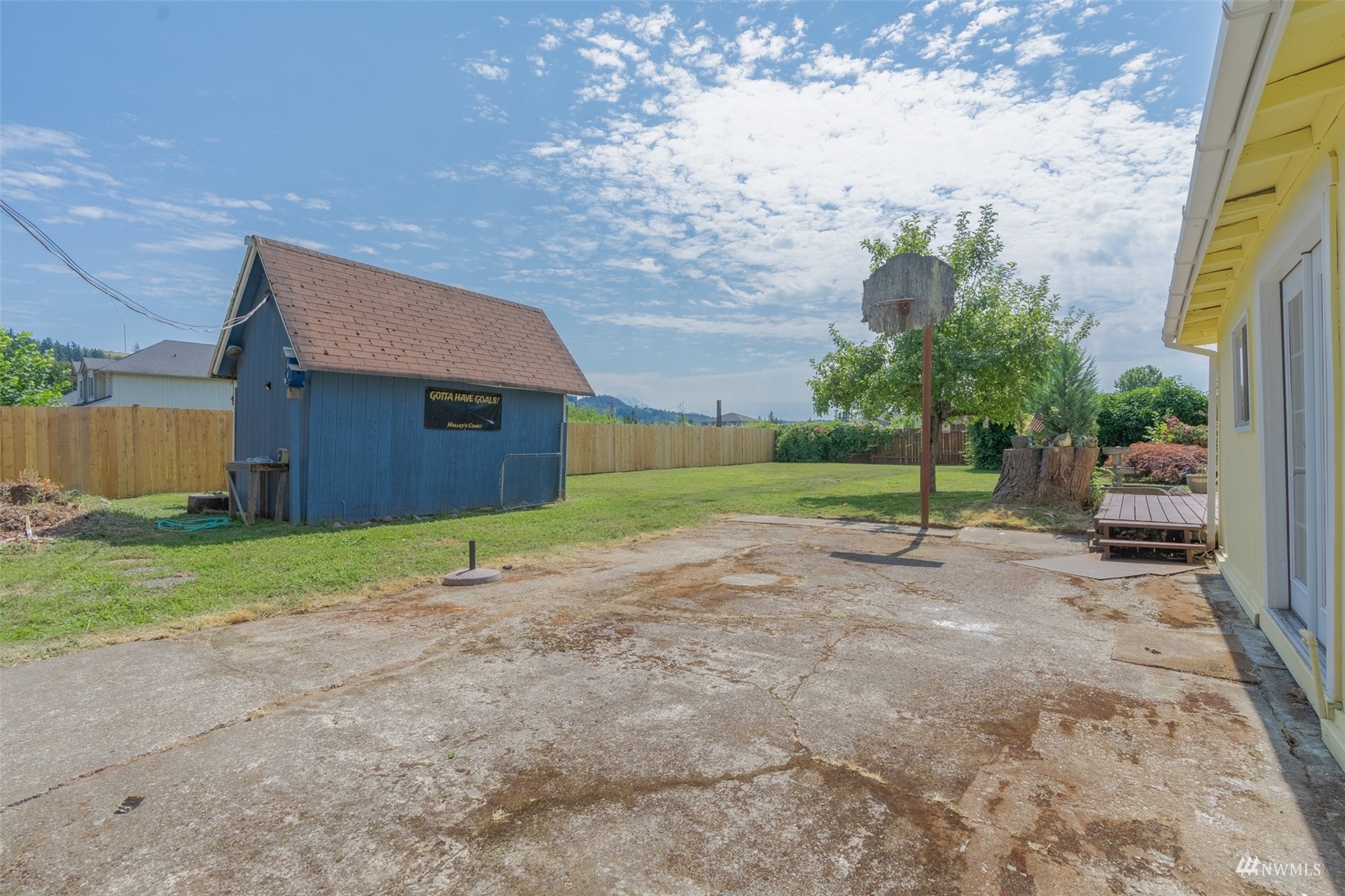 5415 Parker Road East Sumner, WA 98390 - Photo 20 of 27 a house with a yard
