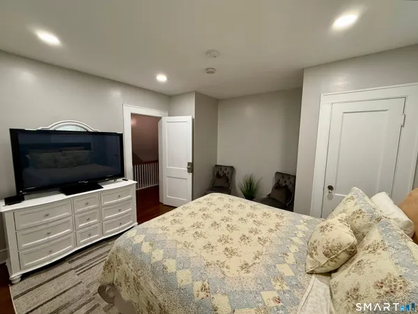 $4,400 | 64 Hickory Street, Bridgeport, CT 06610