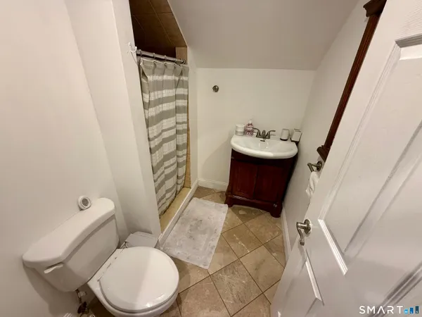 $4,400 | 64 Hickory Street, Bridgeport, CT 06610