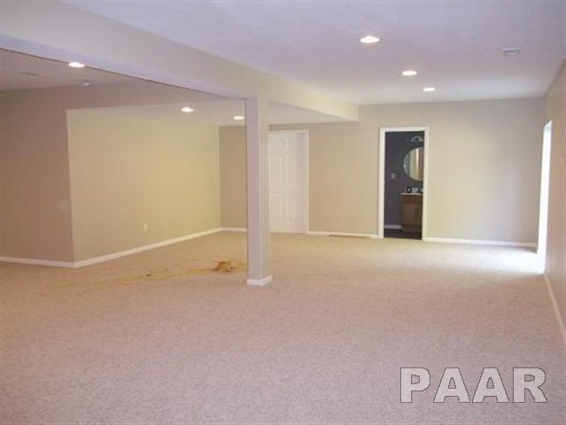 421 West Bittersweet Road Washington, IL 61571 - Photo 12 of 15 Gallery Image 12