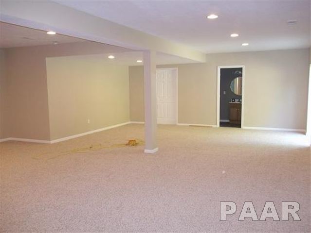421 West Bittersweet Road Washington, IL 61571 - Photo 13 of 15 Gallery Image 13