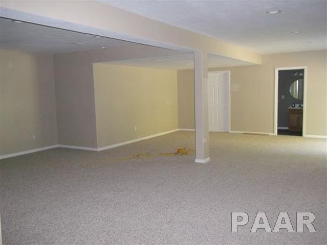 421 West Bittersweet Road Washington, IL 61571 - Photo 5 of 15 Gallery Image 5