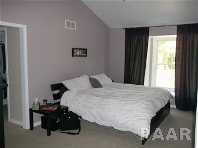 421 West Bittersweet Road Washington, IL 61571 - Photo 8 of 15 Gallery Image 8