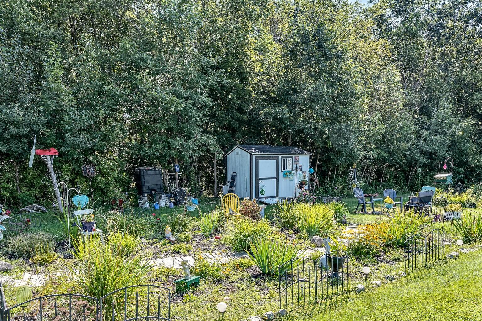 5 Mar-Val Terrace, Unit B1 Winslow, ME 04901 - Photo 17 of 19 Garden Area