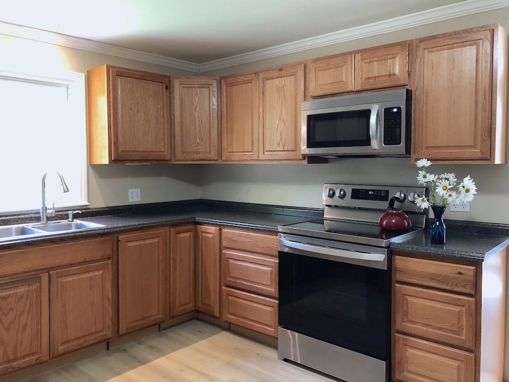 660 Greenfield Road Peterborough, NH 03458 - Photo 8 of 39