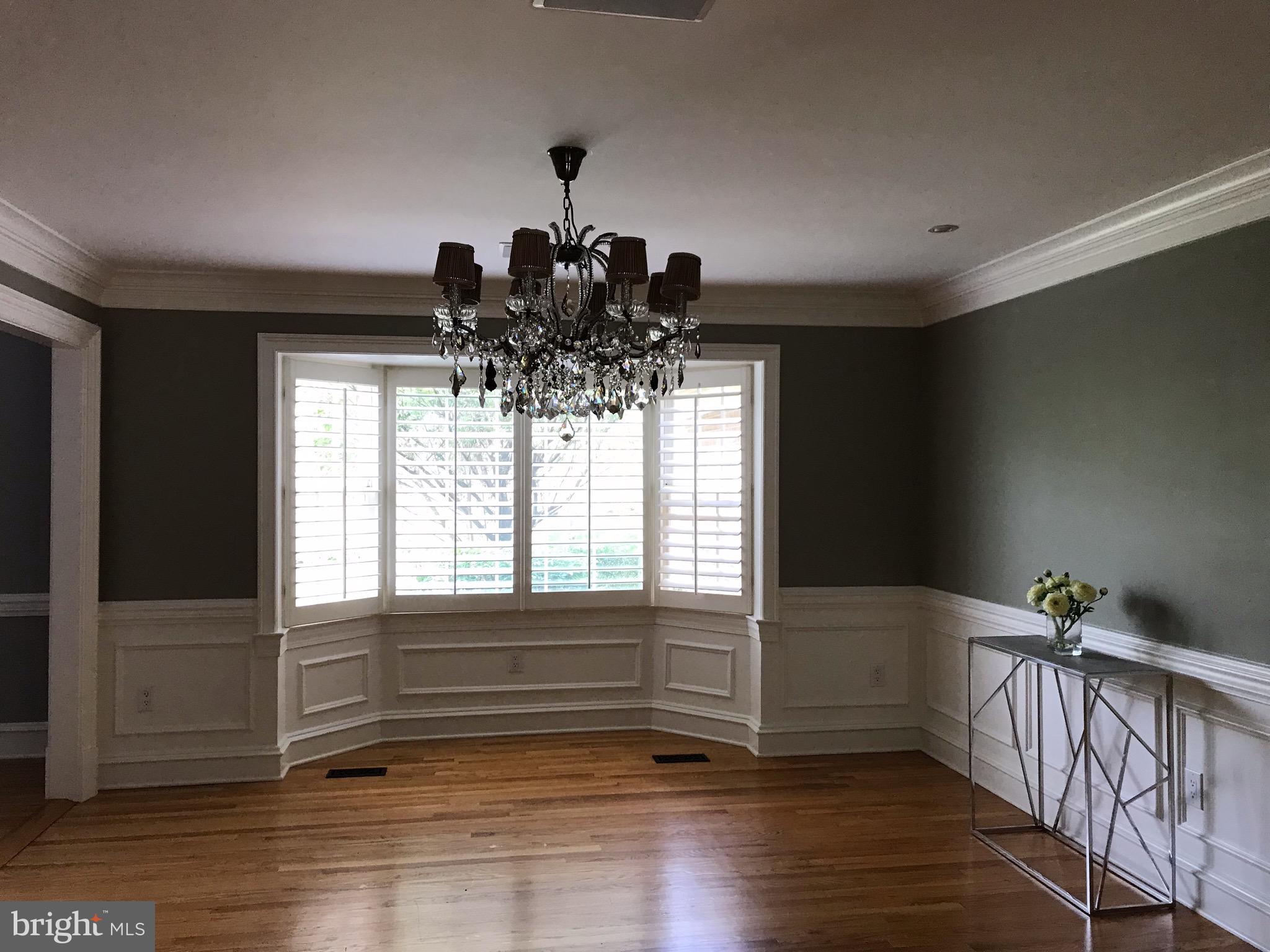 8103 Ridings Court McLean, VA 22102 - Photo 13 of 24 Dining room