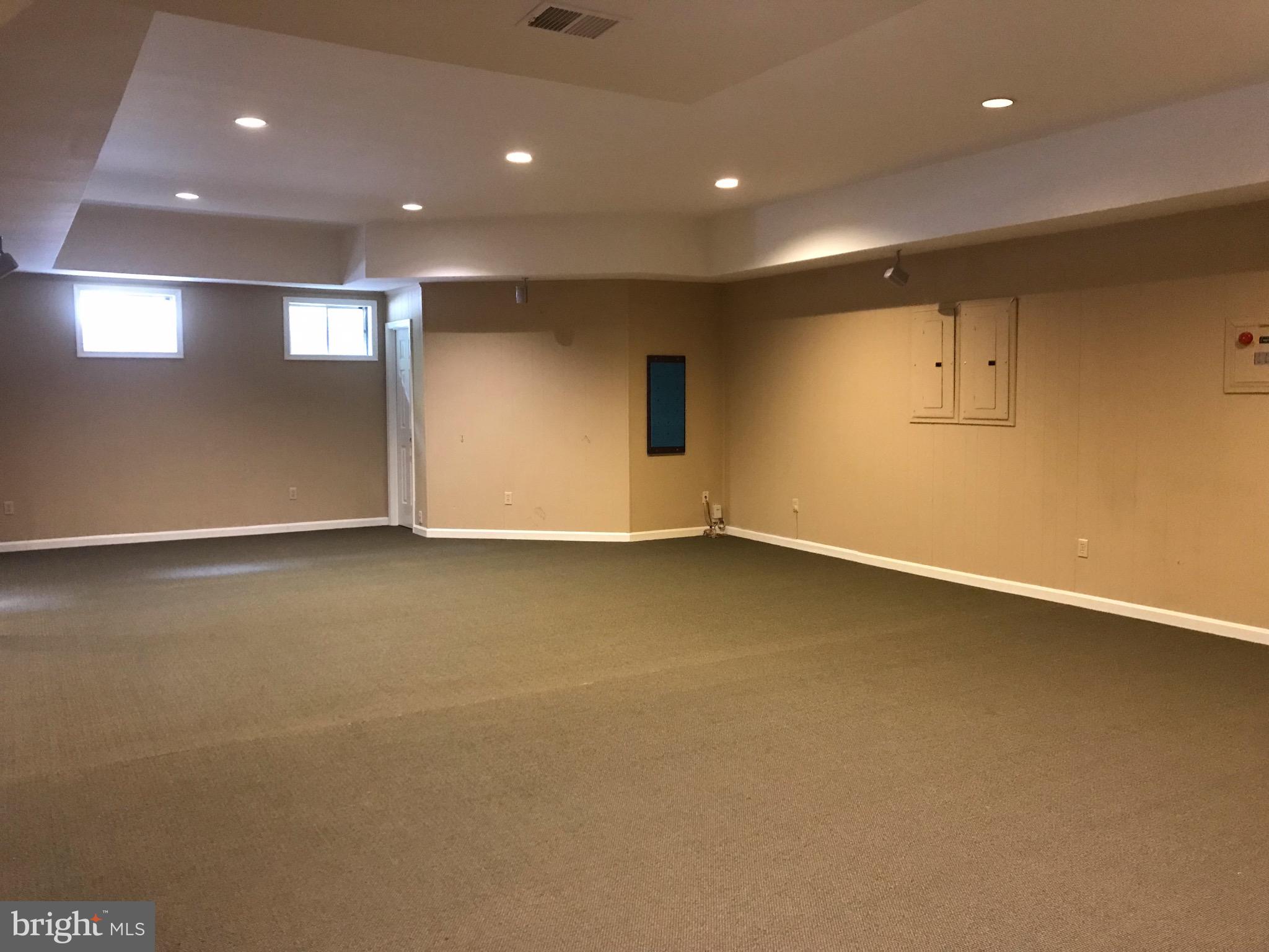 8103 Ridings Court McLean, VA 22102 - Photo 23 of 24 basement