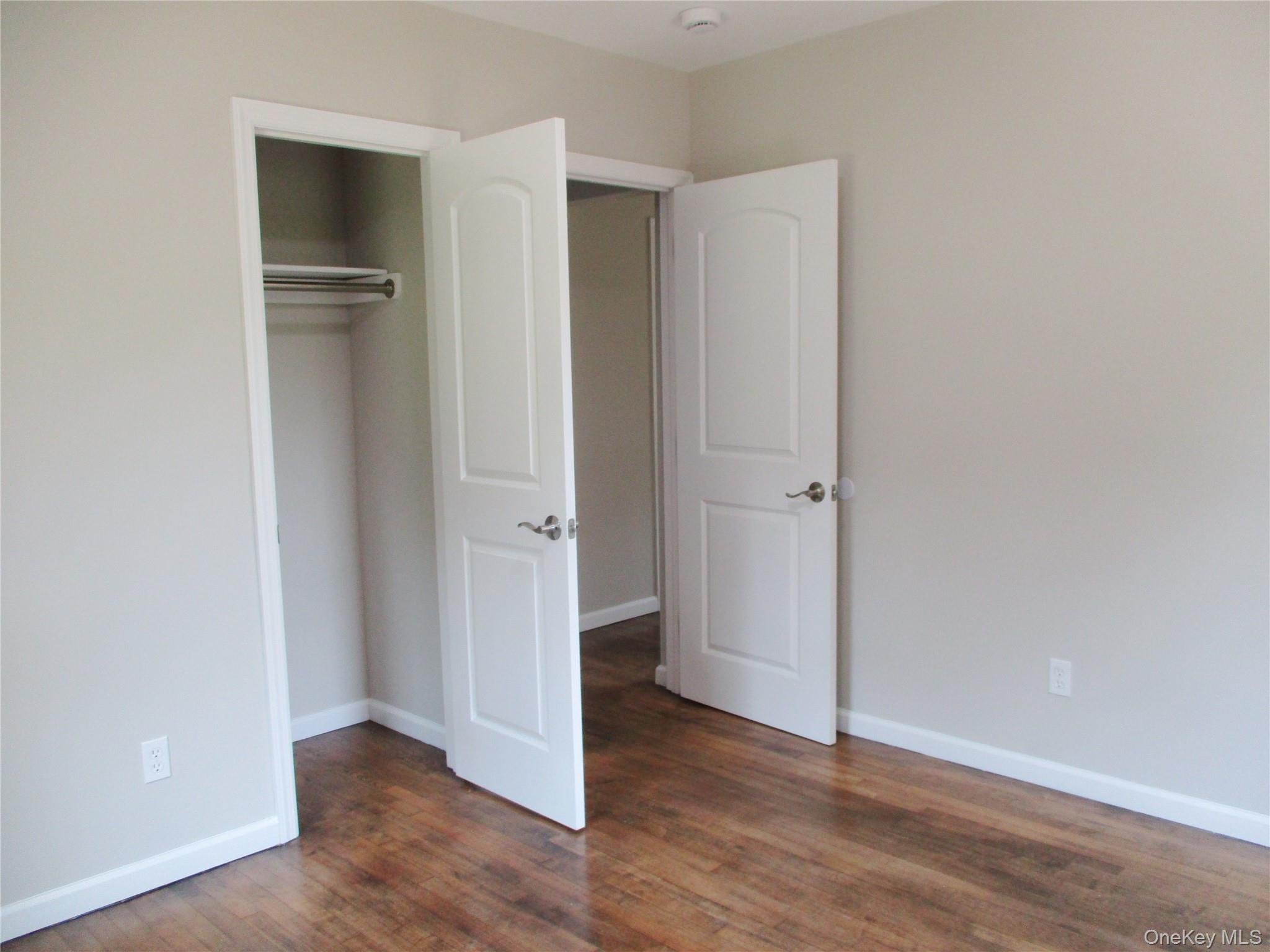 554 Mill Road Coram, NY 11727 - Photo 19 of 27 Gallery Image 19