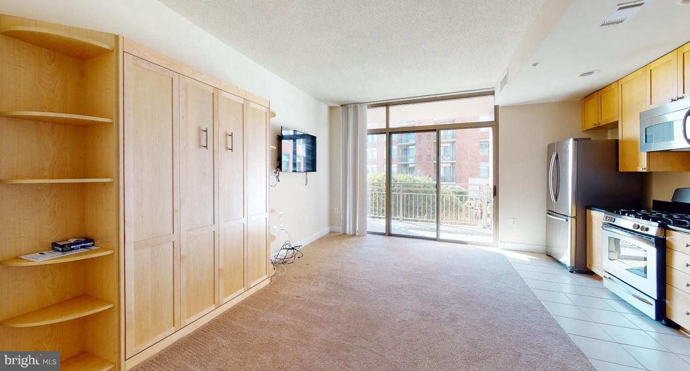 3650 South Glebe Road, Unit 361 Arlington, VA 22202 - Photo 8 of 29 Gallery Image 8