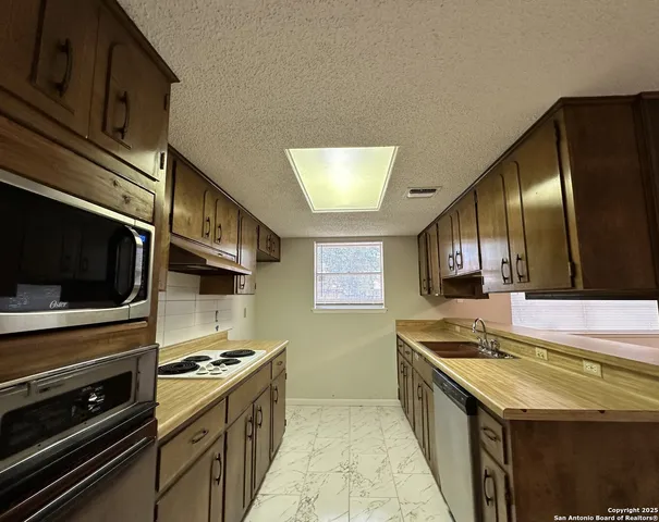 $1,650 | 8311 Watch Tower Street, San Antonio, TX 78254