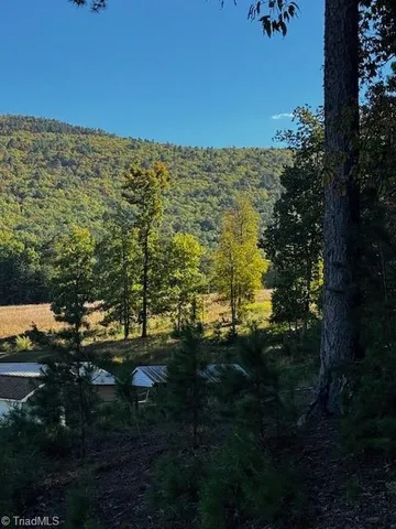 $275,000 | 1359 Hanging Rock Park Road, Danbury, NC 27016