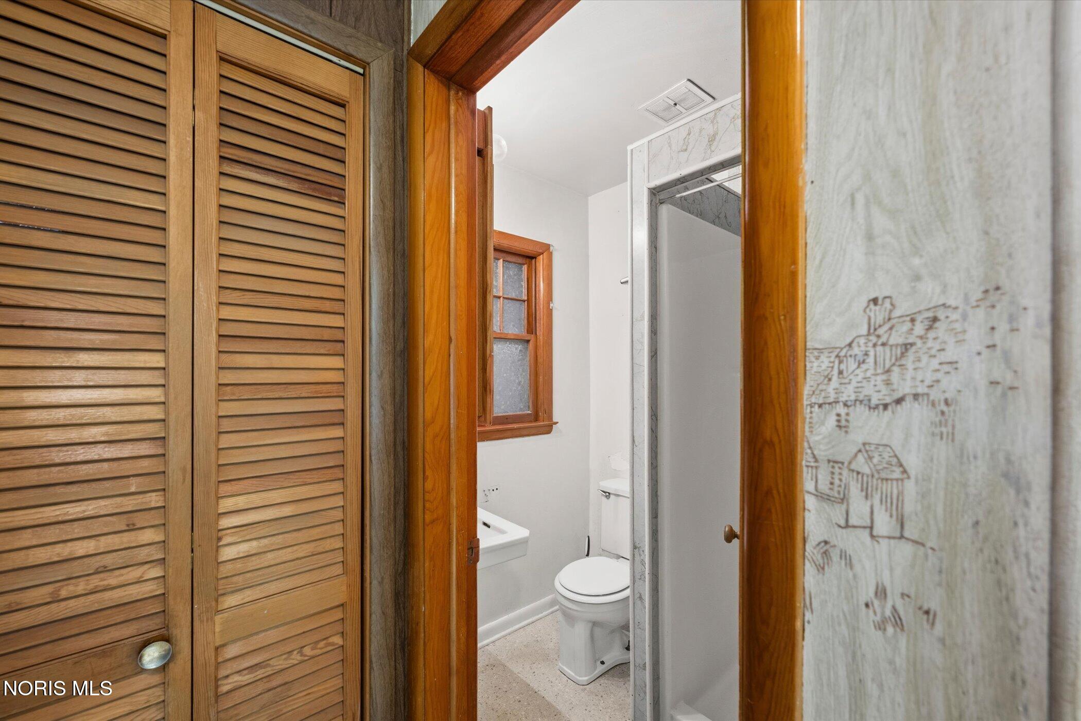 1924 Brancaster Road Toledo, OH 43615 - Photo 22 of 32 Gallery Image 22