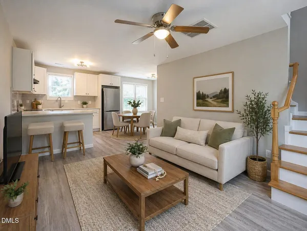 $1,890 | 255 Erwin Road, Unit B, Chapel Hill, NC 27514