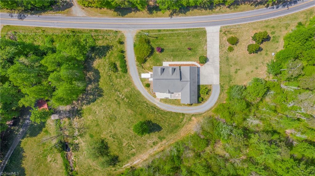 2053 E Road Walnut Cove, NC 27052 - Photo 37 of 39