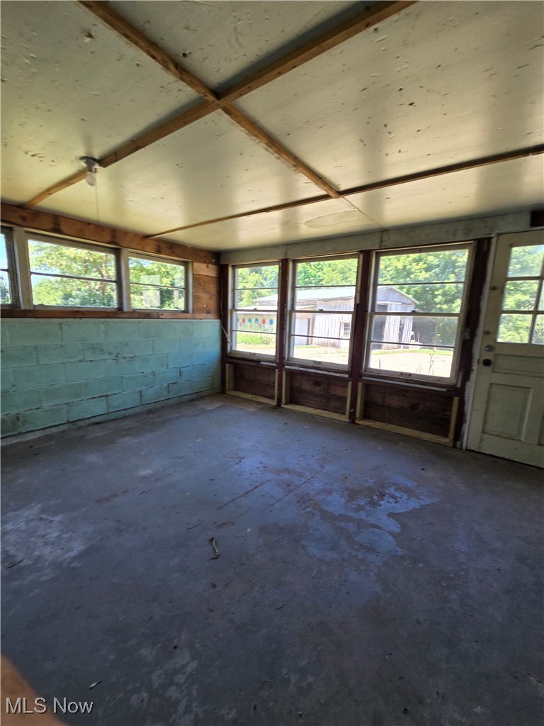 5555 Detroit Road Sheffield, OH 44054 - Photo 20 of 50 View of unfurnished sunroom