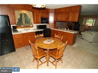 1412 Alsace Road Reading, PA 19604 - Photo 4 of 12 Gallery Image 4