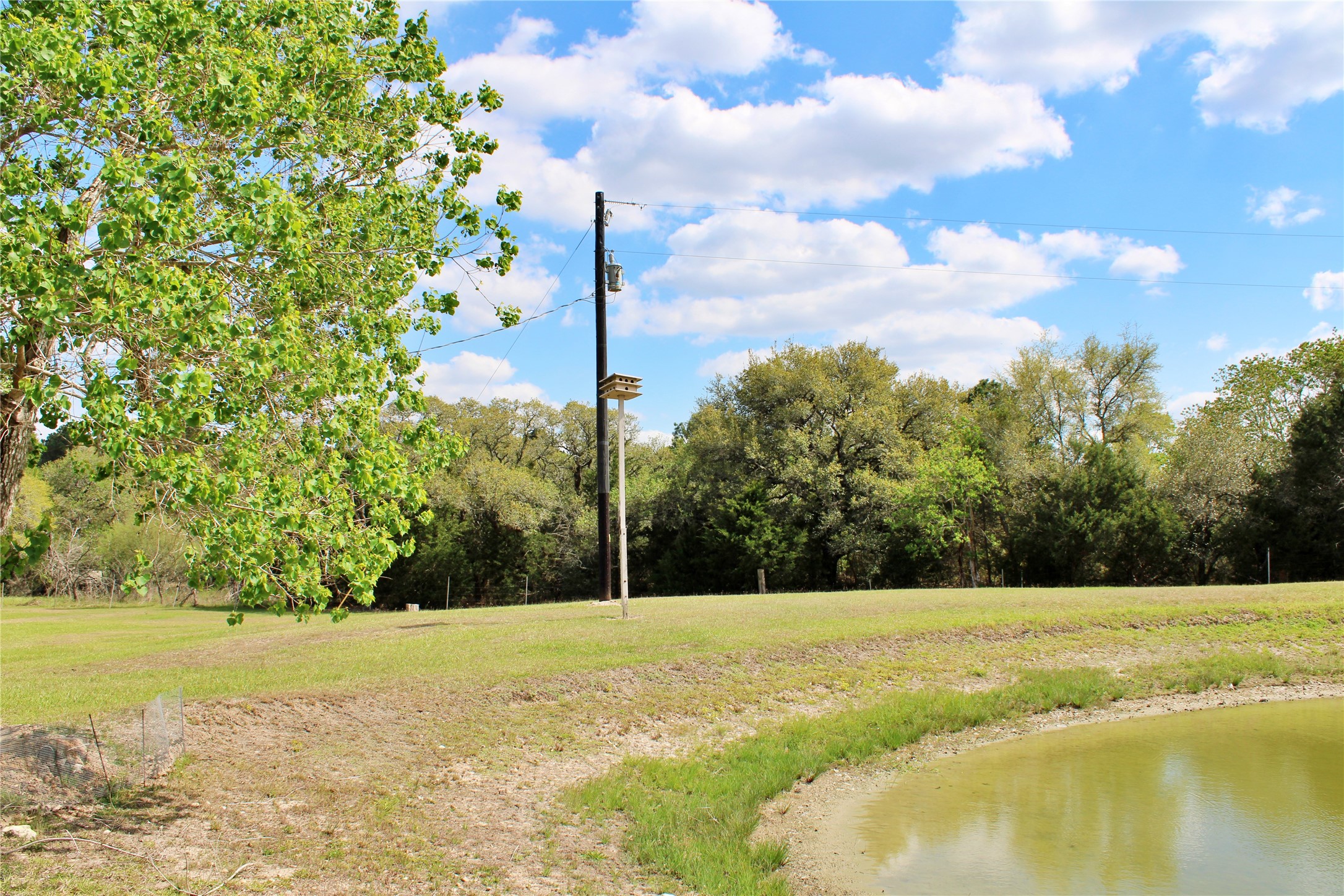 1061 Dee Allen Road Columbus, TX 78934 - Photo 11 of 40