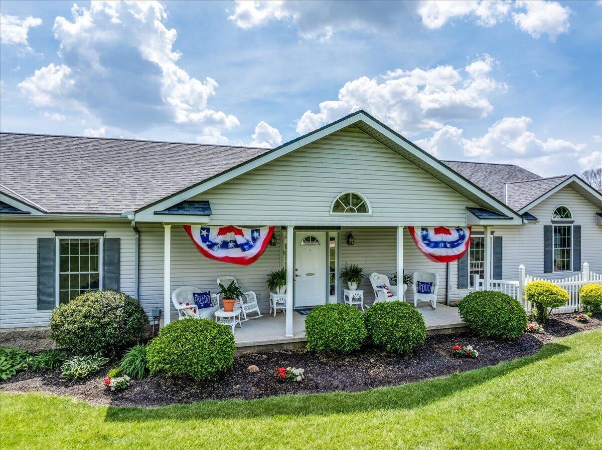 5325 Westfall Road Southwest Lancaster, OH 43130 - Photo 5 of 80 5325 Westfall Rd SW 43130 (30)