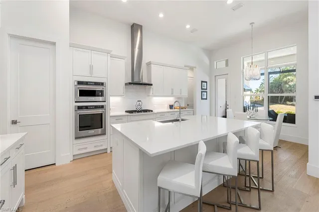 $1,949,000 | 14194 Galley Court, Naples, FL 34114